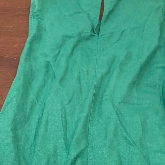 guc J. Crew factory mercantile Green linen sleveless top with White Embroidery 4 - Picture 7 of 9